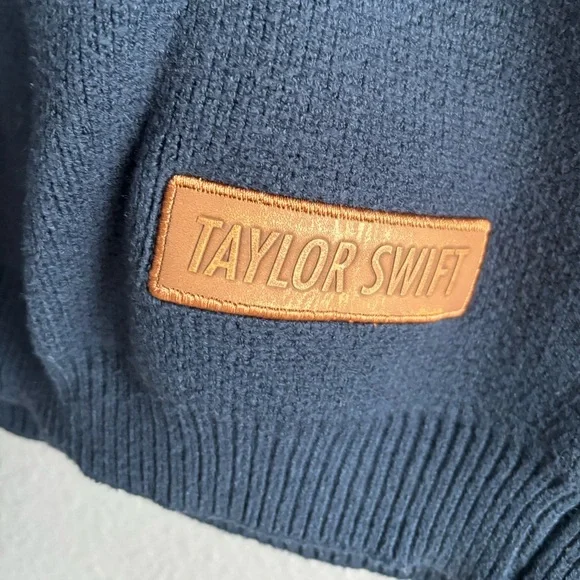 Taylor Swift All Too Well Argyle Sweater - Picture 4 of 7